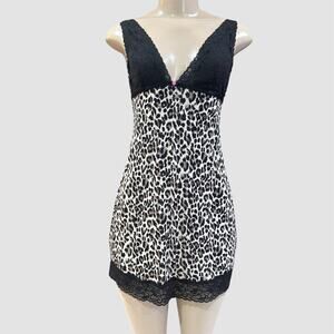 Victorias Secret Lingerie Women Medium Black Leopard Lace Babydoll Nightgown Y2K